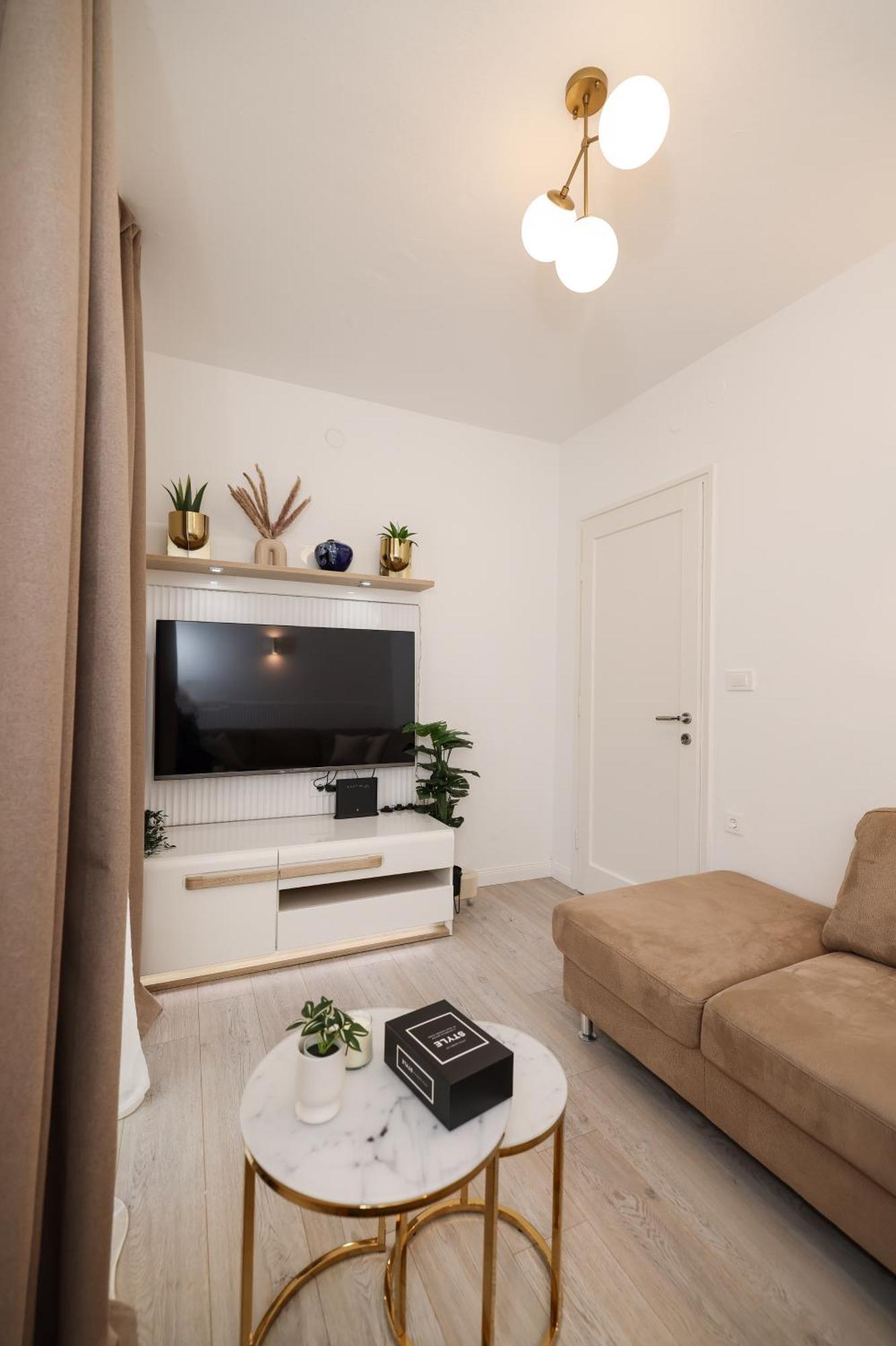 De Clave Luxury Apartment 扎达尔 外观 照片